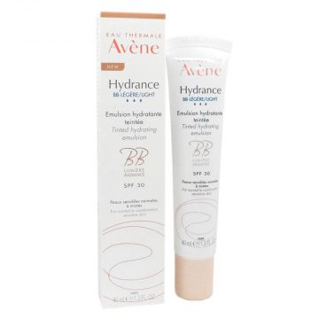 BB Light Lumiere Spf 30 40 ml | Crema colorata leggera idratante | AVENE Hydrance